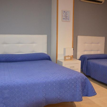 Hostal Mont Royal Alicante Exterior foto
